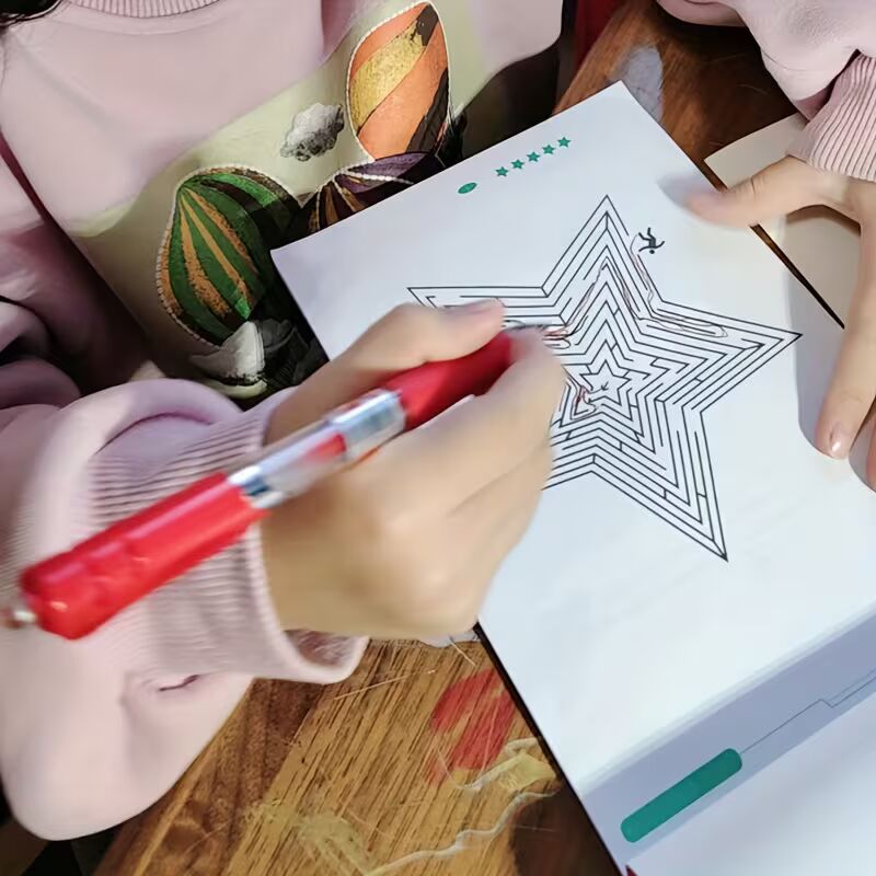 192 labürindi mõistatuste raamat – arendav ja keskendumist treeniv tegevus