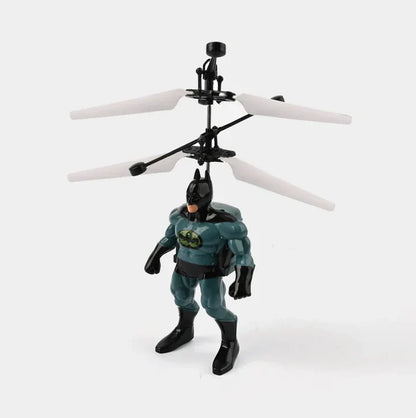 Kaugjuhtimisega juhitav kangelase-helikopter